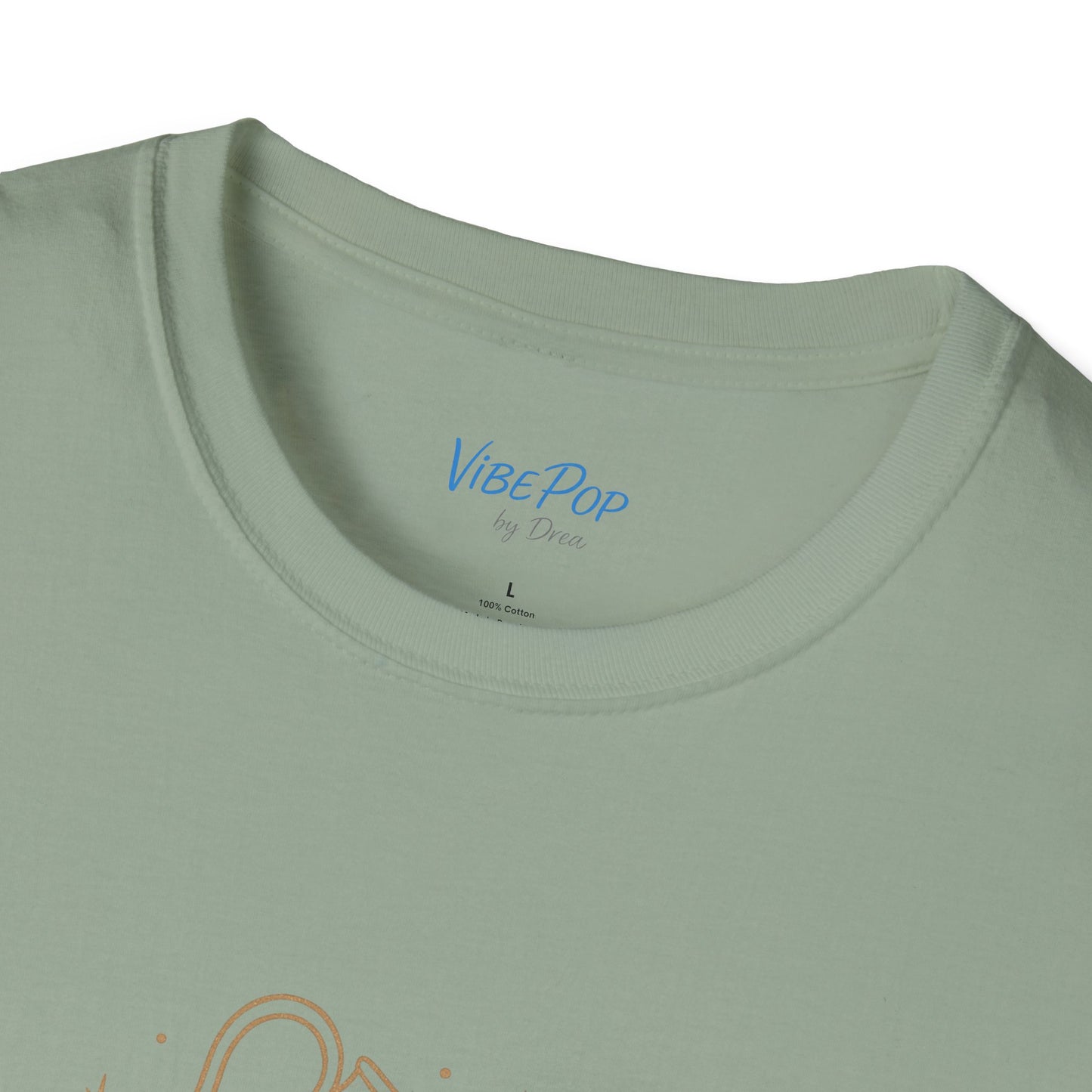 Aquarius Zodiac T-Shirt – Vintage Astrology Graphic Tee – Aquarius Horoscope Shirt – Celestial Zodiac Apparel – Gildan 64000 Softstyle